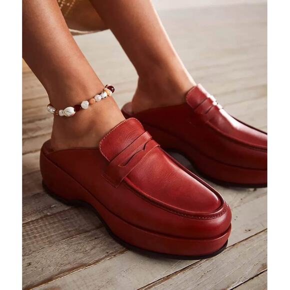 Free People Size 37 Winston Rust Platform Leather Mule Loafer Clog - Picture 1 of 9